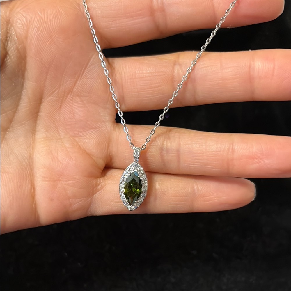 Silver Green Gemstone Necklace